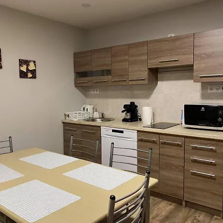 Tina Apartman